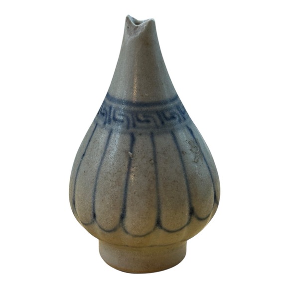 Antique Hoi An Hoard‎ Shipwreck 15th Century jarlette /vase blue/white